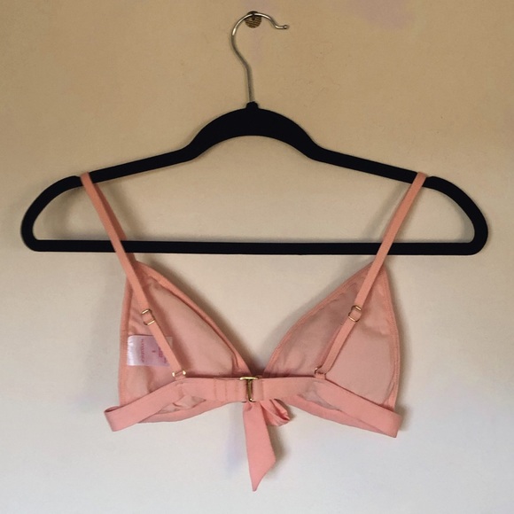 Crochet Triangle Bikini Top with Clasp - Picture 2 of 3